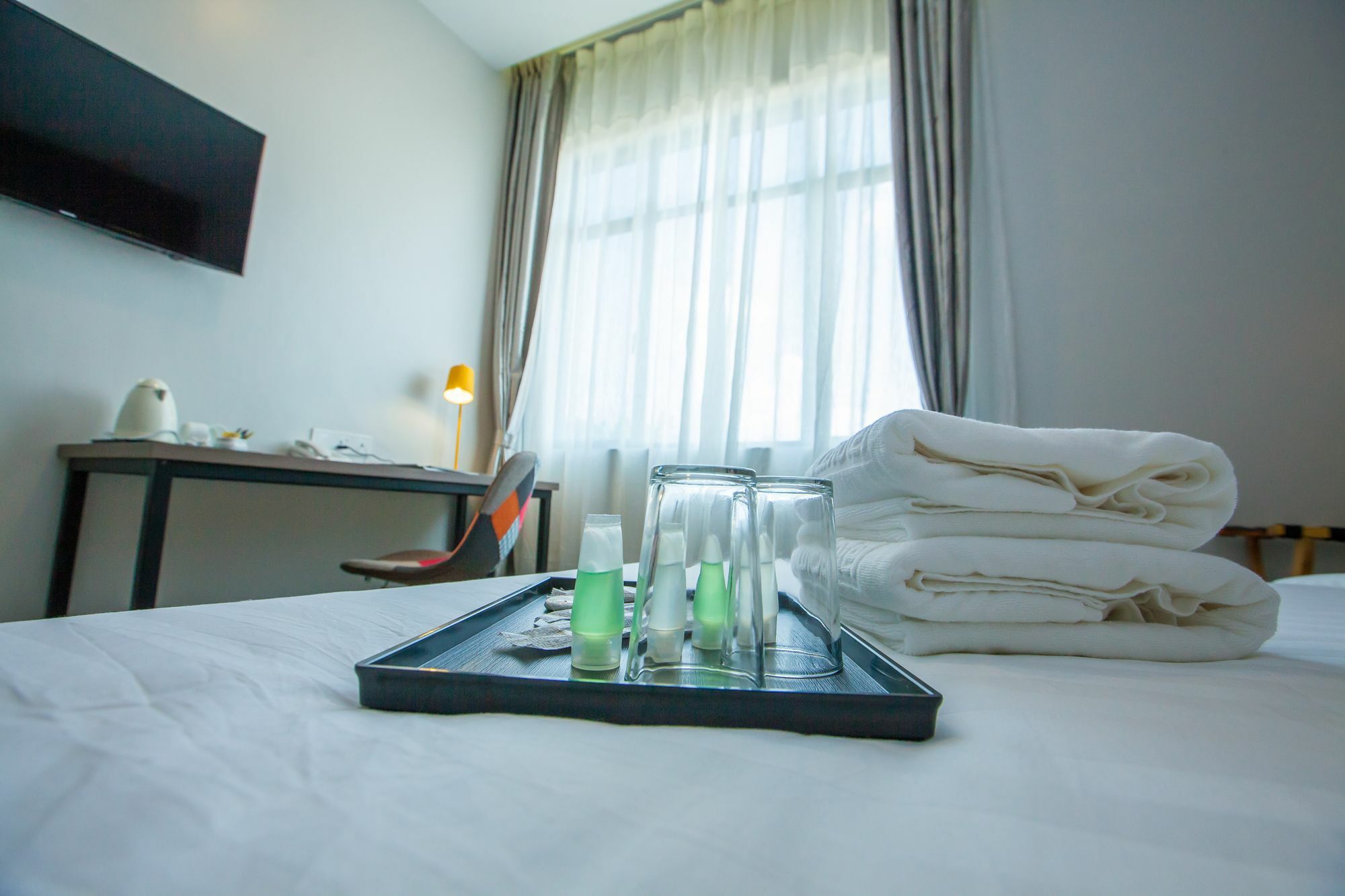 Bzz Hotel Skudai Bagian luar foto
